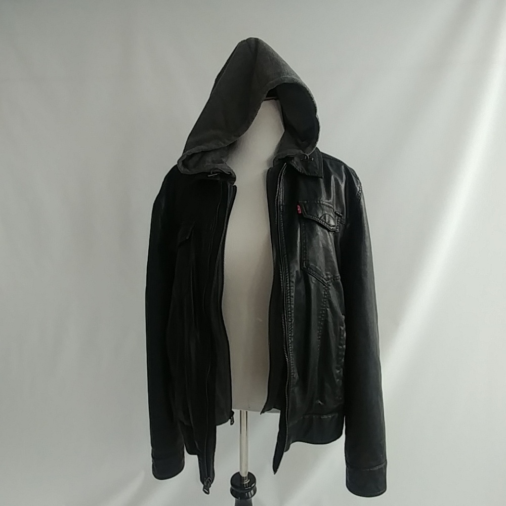 Men's Levi leather jacket.